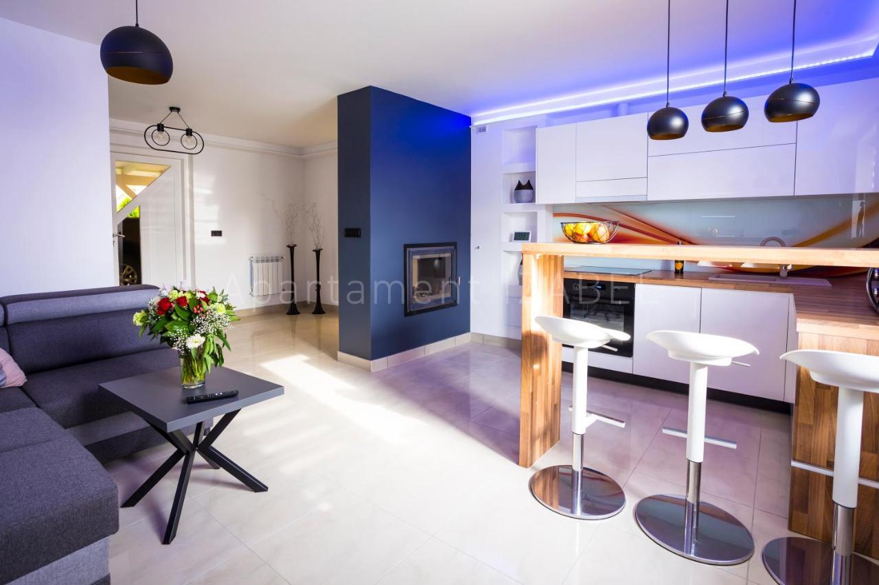 Apartament Izabel ノヴィ・タルク エクステリア 写真